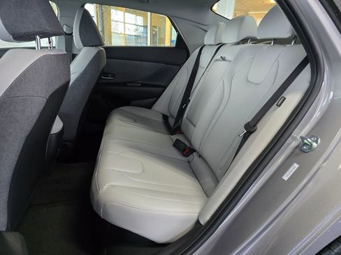 New 2025 Hyundai Elantra Limited image 26