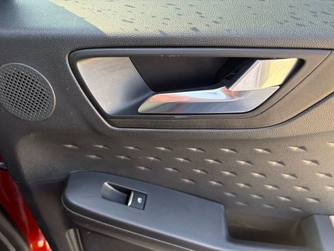 Used 2020 Ford Escape Titanium AWD/4WD image 40