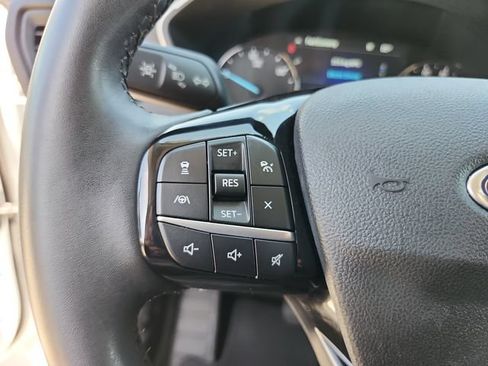Used 2022 Ford Escape SE w/ SE Sport Appearance Package FWD image 21