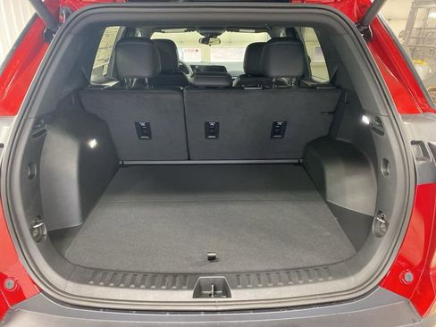 New 2026 Chevrolet Equinox LT w/ Convenience Package II image 16