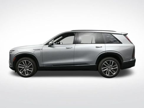 Used 2026 Cadillac Vistiq Luxury AWD/4WD image 2