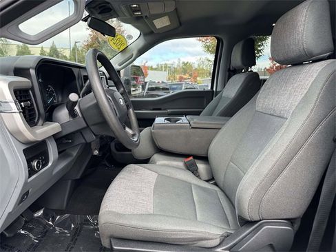 Used 2024 Ford F250 XLT w/ Snow Plow Prep Package image 20