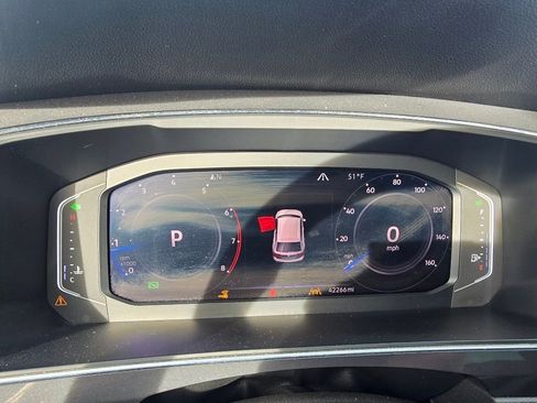 Used 2020 Volkswagen Tiguan SEL image 23