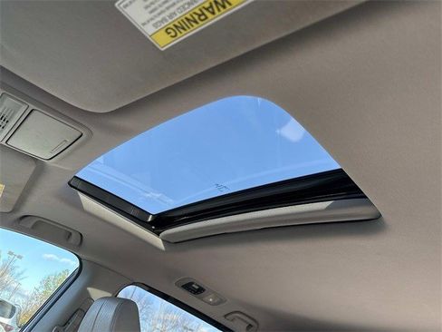 Used 2018 Honda Odyssey EX-L image 16