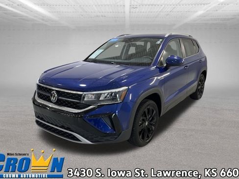 Certified 2023 Volkswagen Taos SE w/ Panoramic Sunroof Package FWD image 1