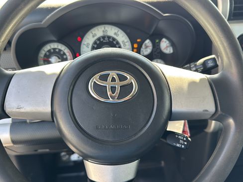 Used 2008 Toyota FJ Cruiser 4WD image 27