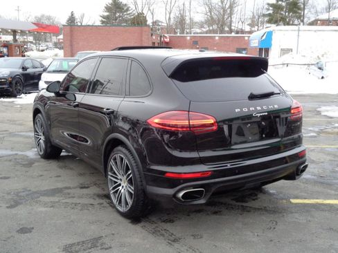 Used 2016 Porsche Cayenne Platinum Edition image 3