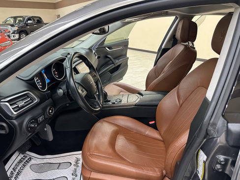 Used 2018 Maserati Ghibli image 20