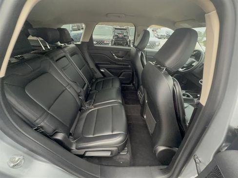 Used 2023 Lincoln Corsair AWD image 24