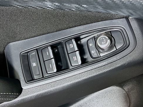 Used 2023 Subaru Ascent Premium w/ Convenience Package AWD/4WD image 16