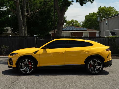 Used 2021 Lamborghini Urus AWD/4WD image 7