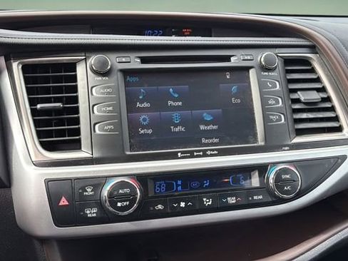Used 2019 Toyota Highlander Plus image 19