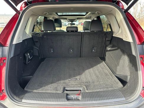 Used 2023 Nissan Rogue SV w/ SV Premium B Package image 5