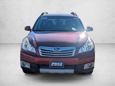 Used 2012 Subaru Outback 3.6R Limited w/ Moonroof Pkg image 2