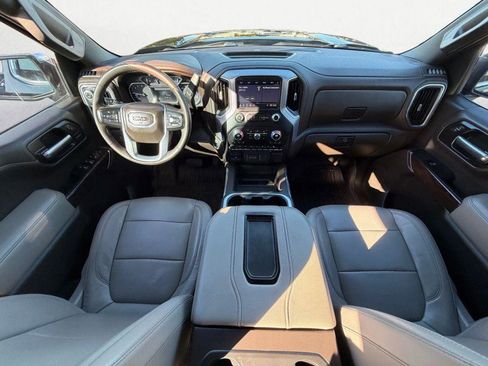 Used 2019 GMC Sierra 1500 SLT image 12