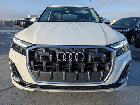 Used 2025 Audi Q7 3.0T Premium Plus image 7