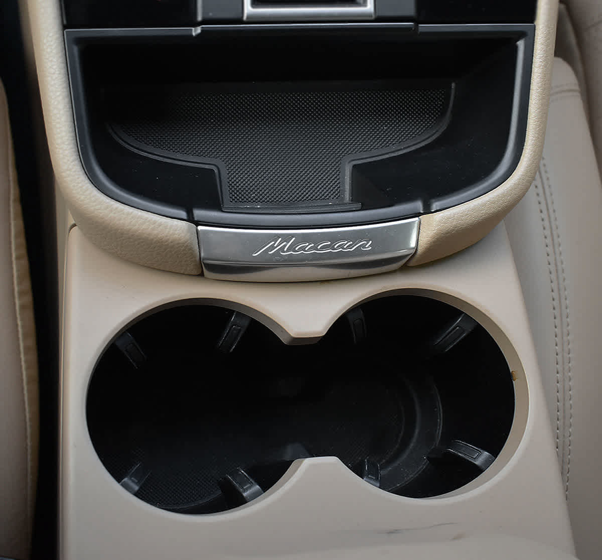 Used 2024 Porsche Macan S AWD/4WD image 30