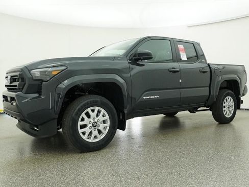 New 2026 Toyota Tacoma SR5 RWD image 17