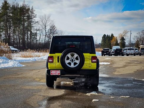 Certified 2022 Jeep Wrangler Unlimited Sport image 5