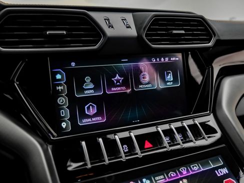 Used 2024 Lamborghini Urus S image 72