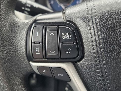 Used 2020 Toyota Sienna LE image 22