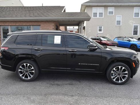 Used 2023 Jeep Grand Cherokee L Overland AWD/4WD image 2