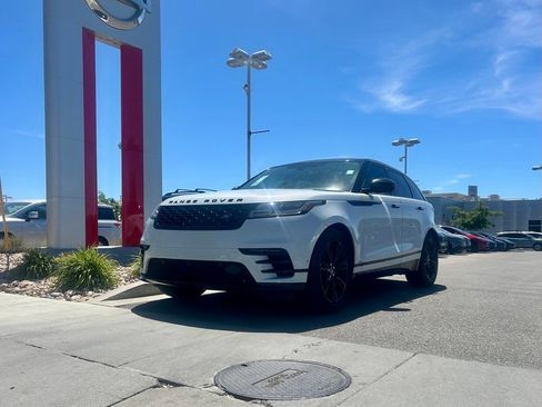 Used 2018 Land Rover Range Rover Velar R-Dynamic HSE AWD/4WD image 3