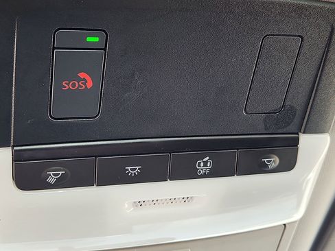 Used 2025 Nissan Altima 2.5 SV FWD image 20