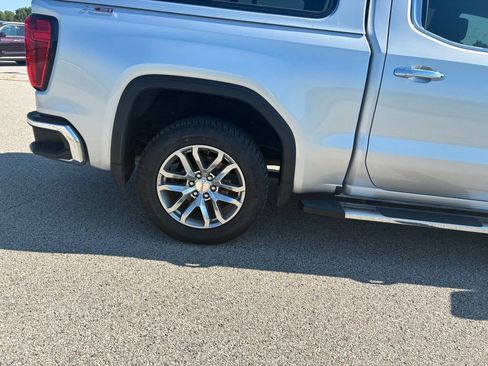 Used 2022 GMC Sierra 1500 SLT w/ SLT Premium Package AWD/4WD image 8