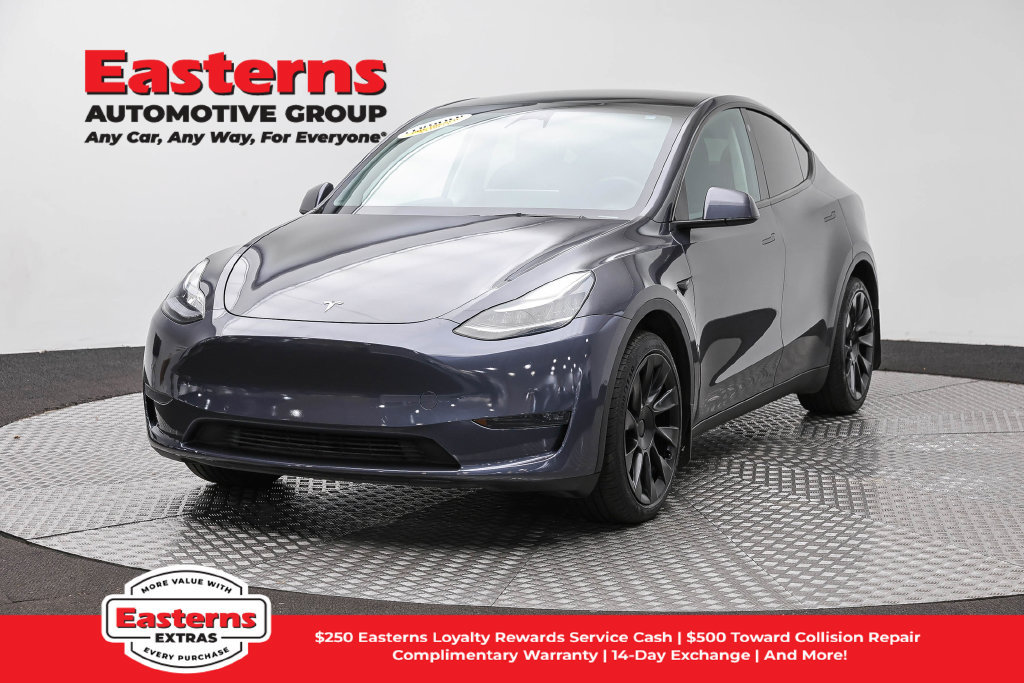 Used 2022 Tesla Model Y Long Range AWD/4WD image 1