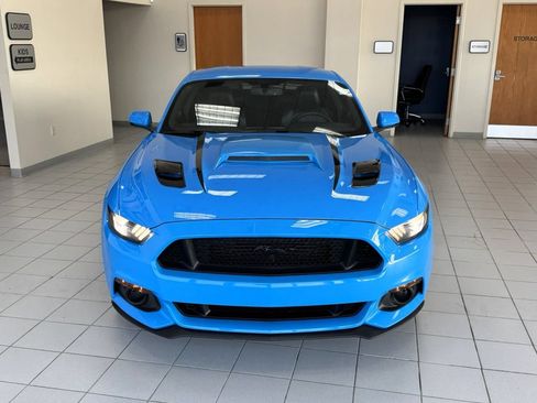 Used 2017 Ford Mustang GT Premium w/ Black Accent Package RWD image 49