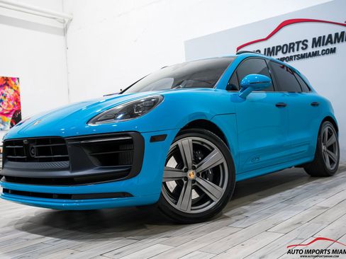 Used 2023 Porsche Macan GTS w/ Premium Package Plus AWD/4WD image 3