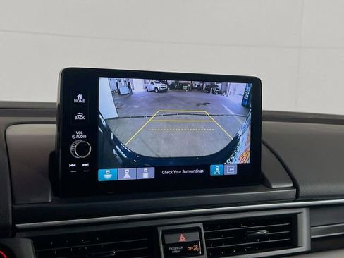 Certified 2025 Honda Pilot EX-L image 13