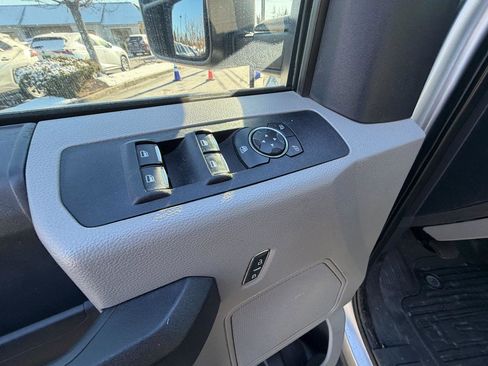 Used 2022 Ford F250 XL w/ Power Equipment Group image 25
