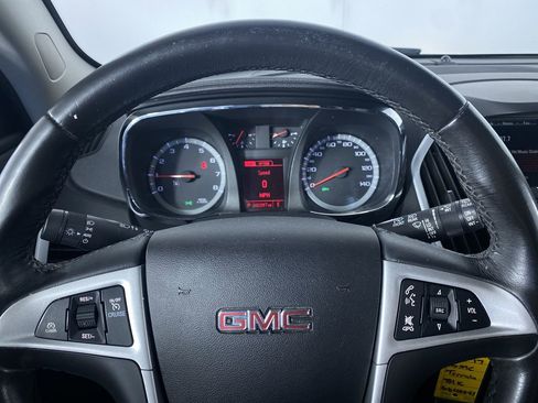 Certified 2017 GMC Terrain SLE w/ Convenience Package image 3