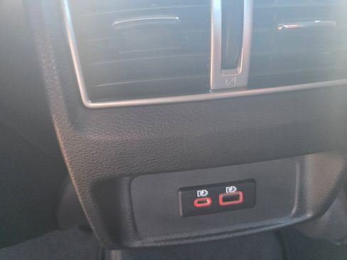 Used 2023 Nissan Maxima SR w/ Sport Mat Group FWD image 16