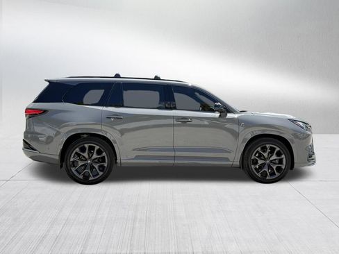 Used 2025 Lexus TX 500h AWD w/ Technology Package image 4