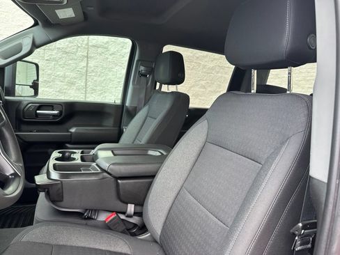 Used 2023 Chevrolet Silverado 2500 Custom w/ Custom Value Package AWD/4WD image 17