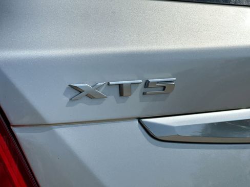 Used 2019 Cadillac XT5 Premium Luxury image 17