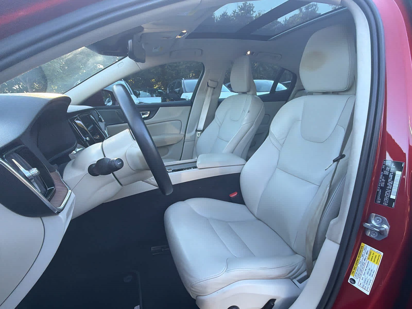 Used 2020 Volvo S60 T5 Momentum FWD image 27