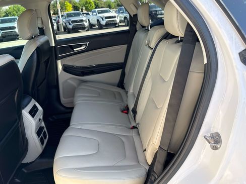 Used 2018 Ford Edge Titanium w/ Equipment Group 302A FWD image 12