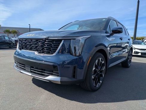 New 2025 Kia Sorento S w/ Panoramic Sunroof Package image 7