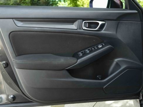 Used 2025 Honda Civic Sport image 36