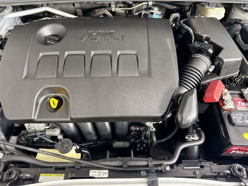 Used 2017 Toyota Corolla XLE w/ Carpet Mat Package (TMS) FWD image 41