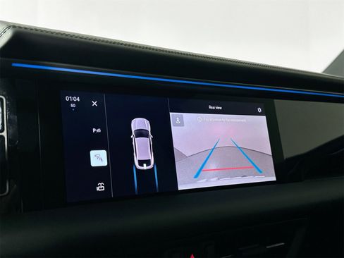 Certified 2025 Porsche Macan Electric image 23