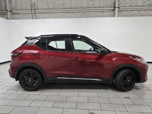 Used 2024 Nissan Kicks SR w/ SR Premium Package image 15