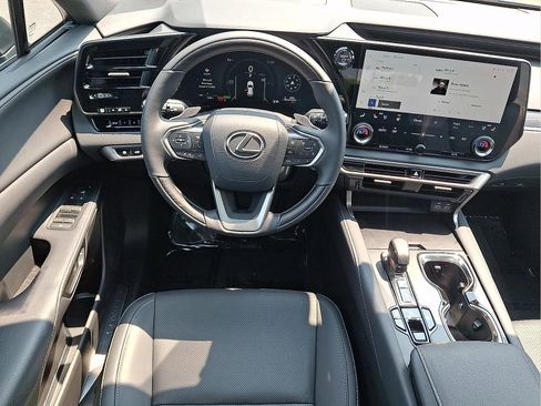 Used 2026 Lexus RX 350h w/ Kick Snesor w/ Tow Package AWD/4WD image 10