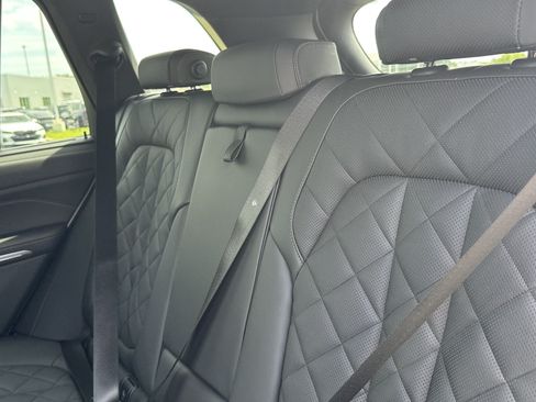 Certified 2025 BMW X5 M60i AWD/4WD image 32