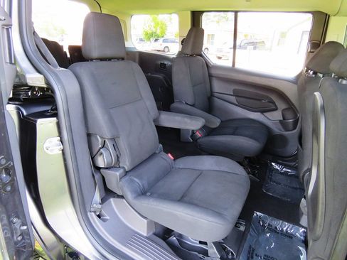 Used 2016 Ford Transit Connect XLT image 14