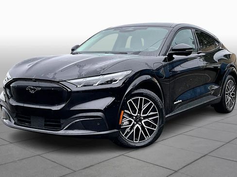 Used 2025 Ford Mustang Mach-E Premium image 34